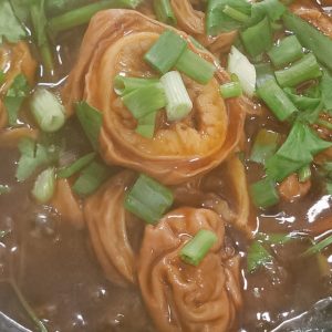 WhatsApp-Image-2024-05-16-at-6.01.29-PM.jpeg C05 沙煲卤大肠 Claypot Braised Pork Intestine