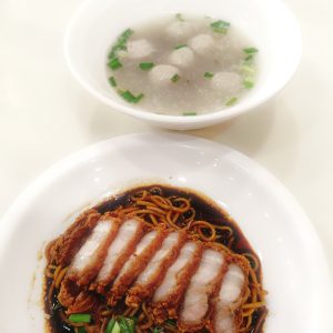I07 客家炸肉面 Hakka Fried Pork Noodles
